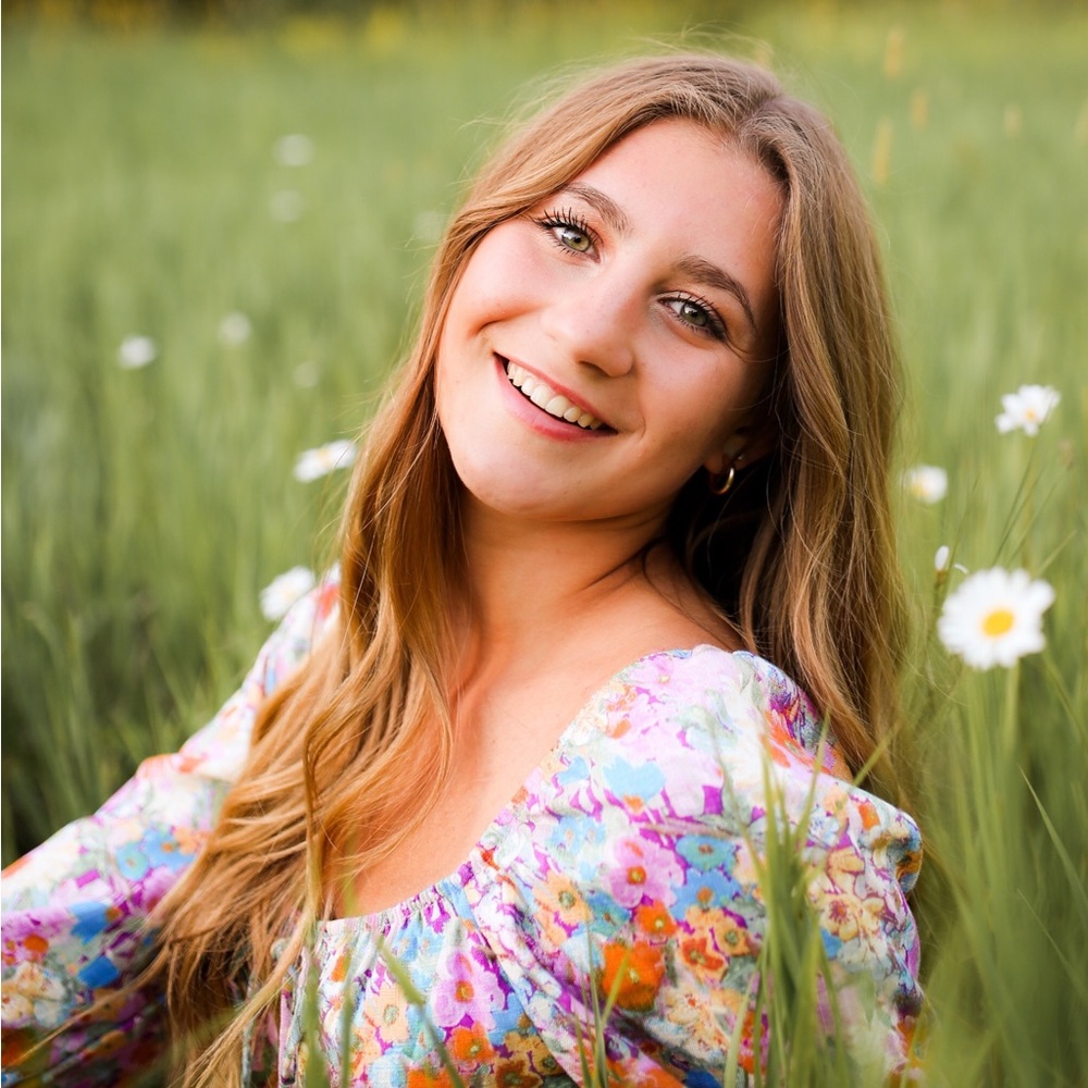 Meet your Posher, Olivia